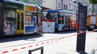 Schwerer Unfall in Kassel: Fußgängerin von Tram erfasst