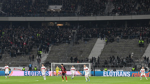 Eintracht Frankfurt muss nach Fan-Krawallen 250.000 € zahlen