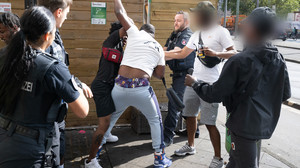 Drogen und Waffen im Visier - Großrazzia in Frankfurts Bahnhofsviertel