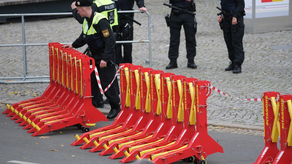 LKW-Sperren - teure Sicherheit gefährdet Volksfeste