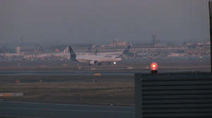 «Ganz großes Lob ans Auswärtige Amt» – Erleichterung bei Passagieren vom Evakuierungsflug