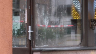 Sprengsatz und Schüsse: Angriff auf Geschäft in Berlin