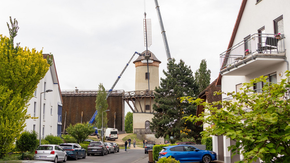 Windmühlenturm an Gradierbau bekommt neue Flügel