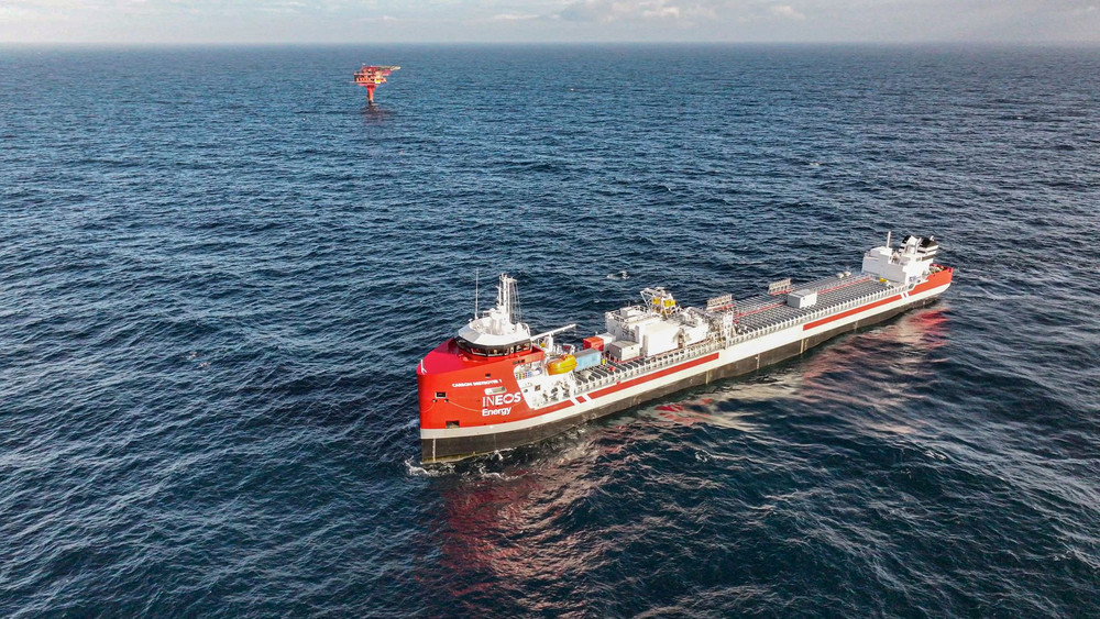 Carbon Destroyer 1 und Nini West in Dänemark