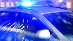 Berauschte Autofahrerin überlebt schweren Unfall unverletzt