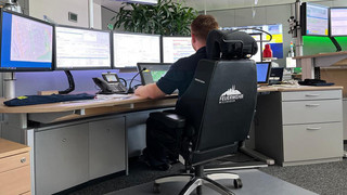 Feuerwehr Wiesbaden zu falschen Handy-Notrufen: Android-Update laden!