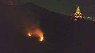 Waldbrand am Vesuv: Aufstieg für Touristen gesperrt