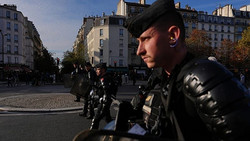 Tränengas und Feuerwerk: Schülerproteste in Paris eskalieren