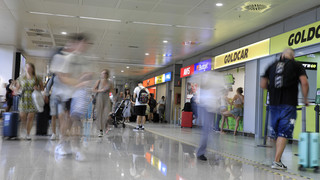 Sinkende Mietwagenpreise im Ausland