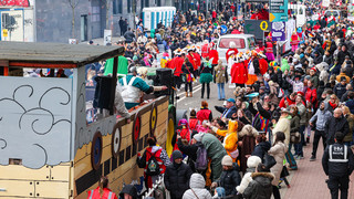 Fasnachtsumzug in Ludwigshafen begeistert Tausende