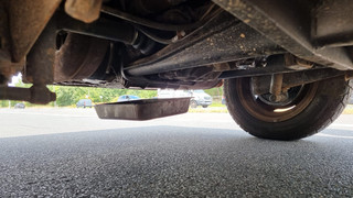 Polizei stoppt in Darmstadt Oldtimer mit Auflaufform als Ölwanne