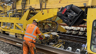 Auf der Riedbahn sollen ab Mitte Dezember wieder Züge rollen