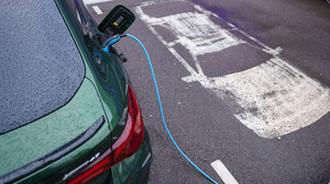 Jeder Dritte kennt E-Auto-Prämie nicht