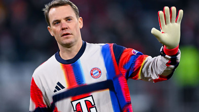 Bayern Torwart Neuer will bis 2027 bleiben