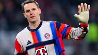 Bayern Torwart Neuer will bis 2027 bleiben