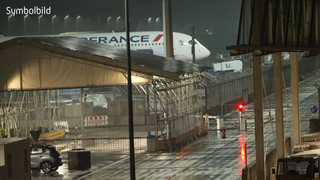 Schmorgeruch in der Kabine: Flugzeug landet ungeplant in München