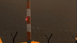 BER stoppt Betrieb: Eisregen legt Flugverkehr lahm