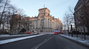 Gefahrstoffalarm im Reichstagsgebäude: Großeinsatz der Feuerwehr