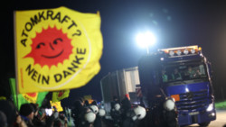 Atommüll-Konvoi rollt durch NRW