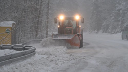 Winter-Comeback in Bayern: Unfallgefahr wegen glatter Straßen
