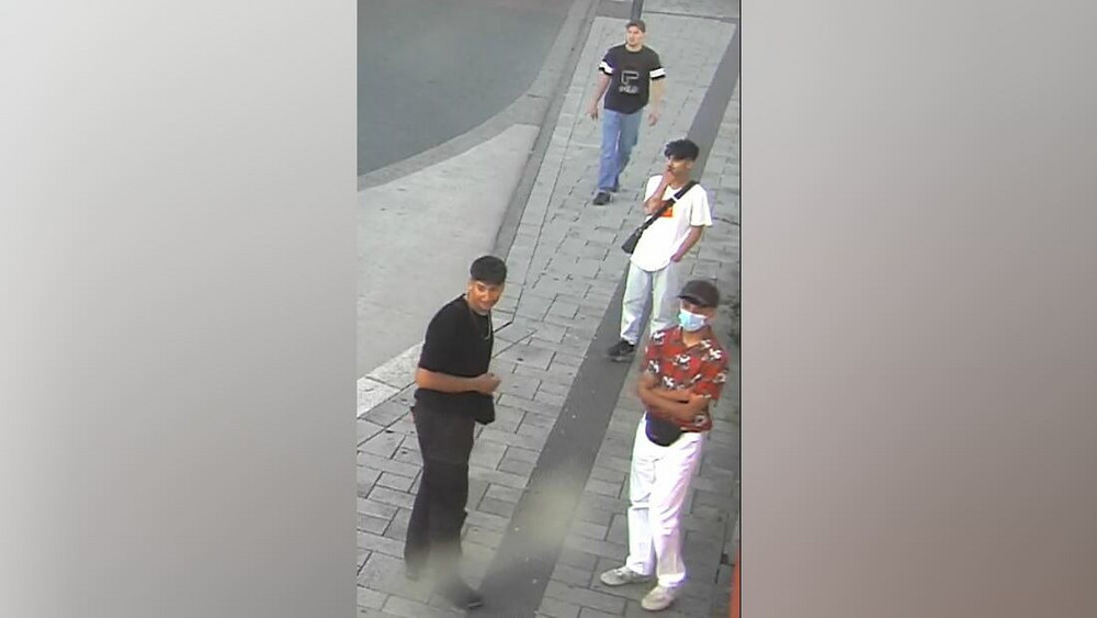 Die Tatverdächtigen in Limburg - Fahndungsfoto der Polizei