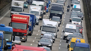 Nach Brückensprengung nicht aufgeräumt: A67 bei Rüsselsheim gesperrt
