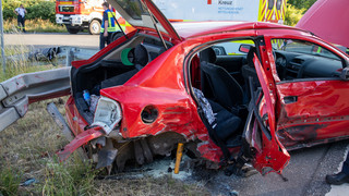 Unfall auf der B62 bei Kirtorf: Mehrere Beteiligte schwerst verletzt