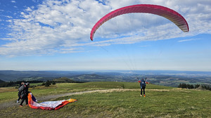 Paragliding Worldcup-Finale im Punktlanden auf der Wasserkuppe