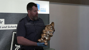 Deutscher Zoll entdeckt 25 Kilo Ketamin in goldenen Gartenzwergen