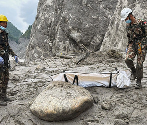 Himalaya Katastrophe: Mehr als 1000 Tote