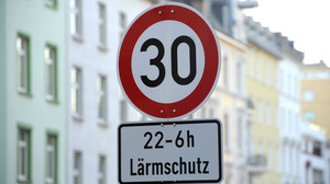 Hauptverkehrsstraßen in Kassel: Bald teils Tempo 30 nachts