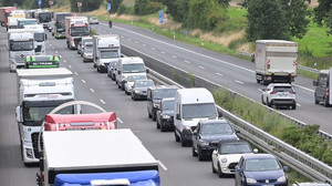  «Übervolle Straßen»: ADAC warnt vor Staus zum Ferienende