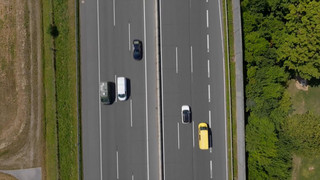 Befristetes Tempolimit: Frauen und Ältere besonders dafür