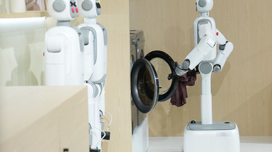 Fast jeder Zweite will Roboter im Haushalt helfen lassen