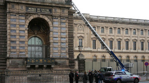 Blitz-Einbruch im Pariser Louvre: Diebe brauchen nur sieben Minuten