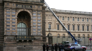 Blitz-Einbruch im Pariser Louvre: Diebe brauchen nur sieben Minuten