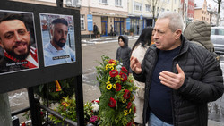 Jahrestag nach Anschlag: Stilles Gedenken an Opfer in Hanau