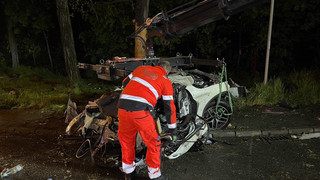Tödlicher Verkehrsunfall in Frankfurt: Zwei Menschen sterben