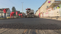 "Bioasphalt": TU Braunschweig testet Werkstoff auf Berliner Straße