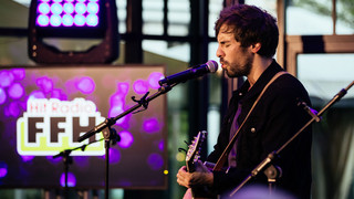 Max Giesinger: Das kleinste Konzert der Welt in Niedernberg