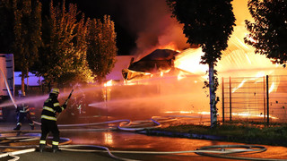 Großbrand in Mainzer Lagerhalle: 3 Millionen Euro Schaden