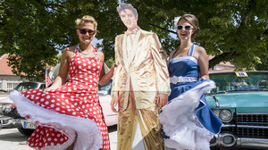 Bad Nauheim feiert Elvis-Festival 2024 - Kurstadt rockt und schwingt