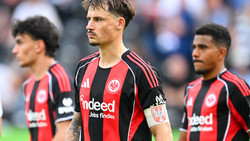 Eintracht Kapitän Koch reagiert auf Hütter Kritik