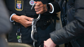 Nach Raub auf Juwelier in Kassel: Tatverdächtige festgenommen