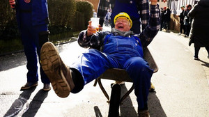 Fasching vom Feinsten: Wagen, Fußtruppen und Hits sorgen für Partystimmung