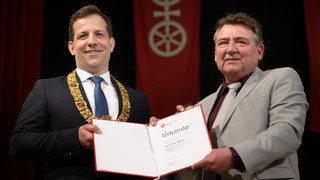 Nino Haase als Oberbürgermeister von Mainz vereidigt