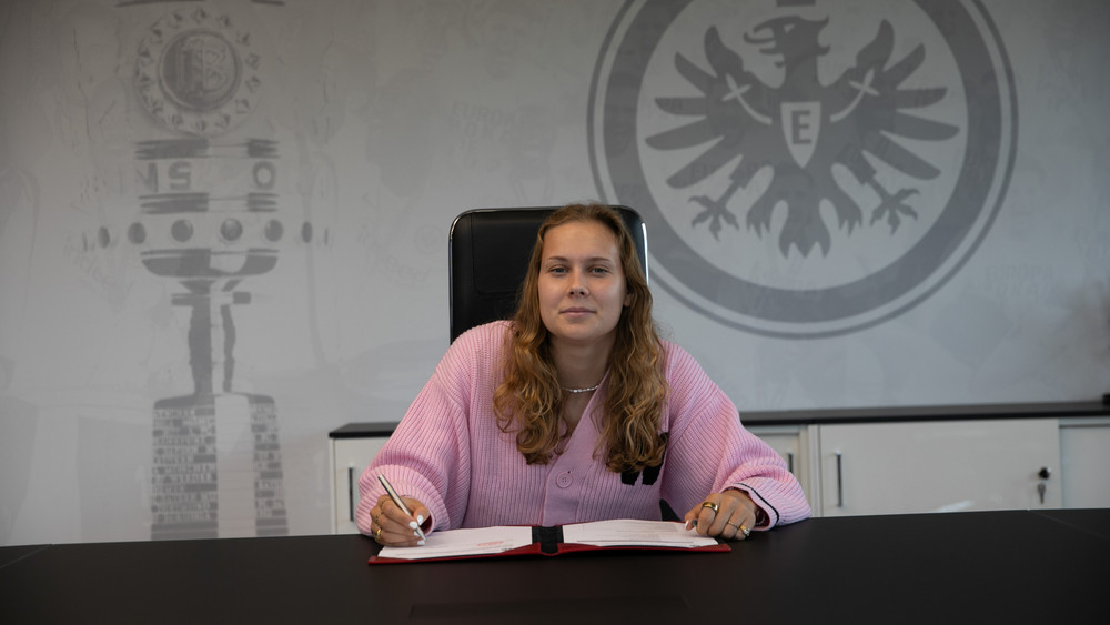 Eintracht-Trainer Niko Arnautis bekommt Verstärkung im Kader. Jarne Teulings hat bei den Hessen unterschrieben.