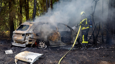 Auto prallt bei Fulda gegen Baum - 78 Jähriger stirbt