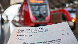 Uni Kassel erforscht Auswirkungen des 9-Euro-Tickets