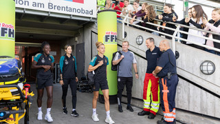 DFB-Frauen mit öffentlichem Training in Frankfurt